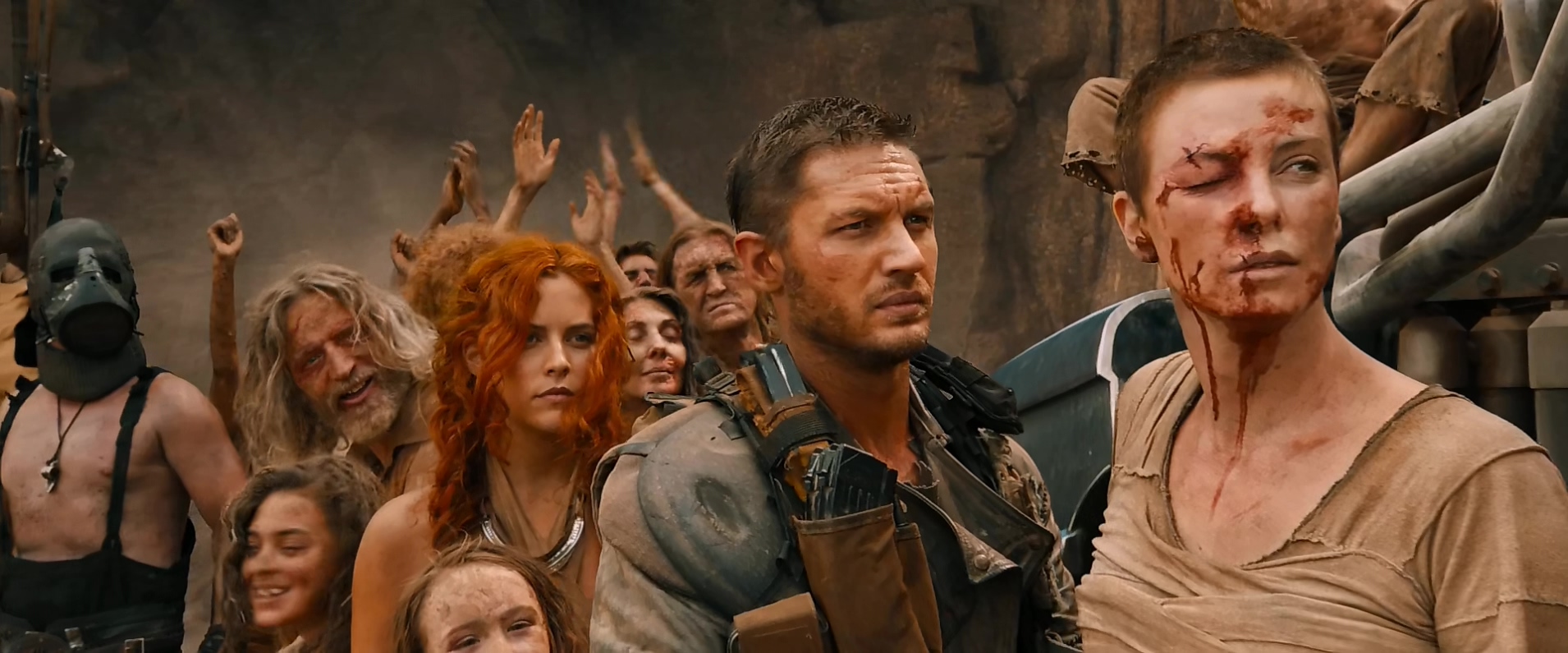 疯狂的麦克斯：狂暴之路.Mad.Max：Fury.Road.2015.3Audio.CN.mkv_20241009_235026.172.jpg
