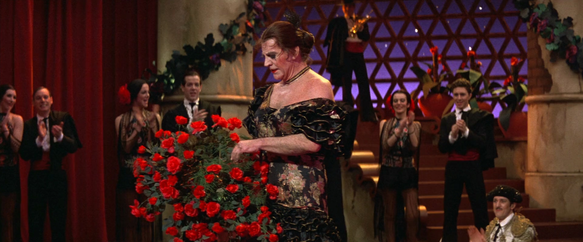雌雄莫辨Victor.Victoria.1982.1080p.BluRay.x264.AAC5.1-hclg.mkv_20250208_135033.979.jpg