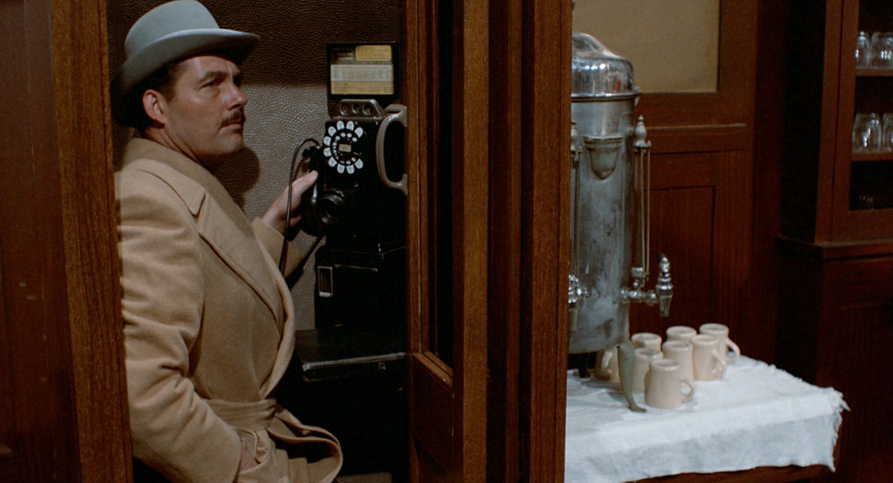 The.Sting.1973.720p.BluRay.x264.DTS-WiKi.mkv_20250217_222956.366.jpg