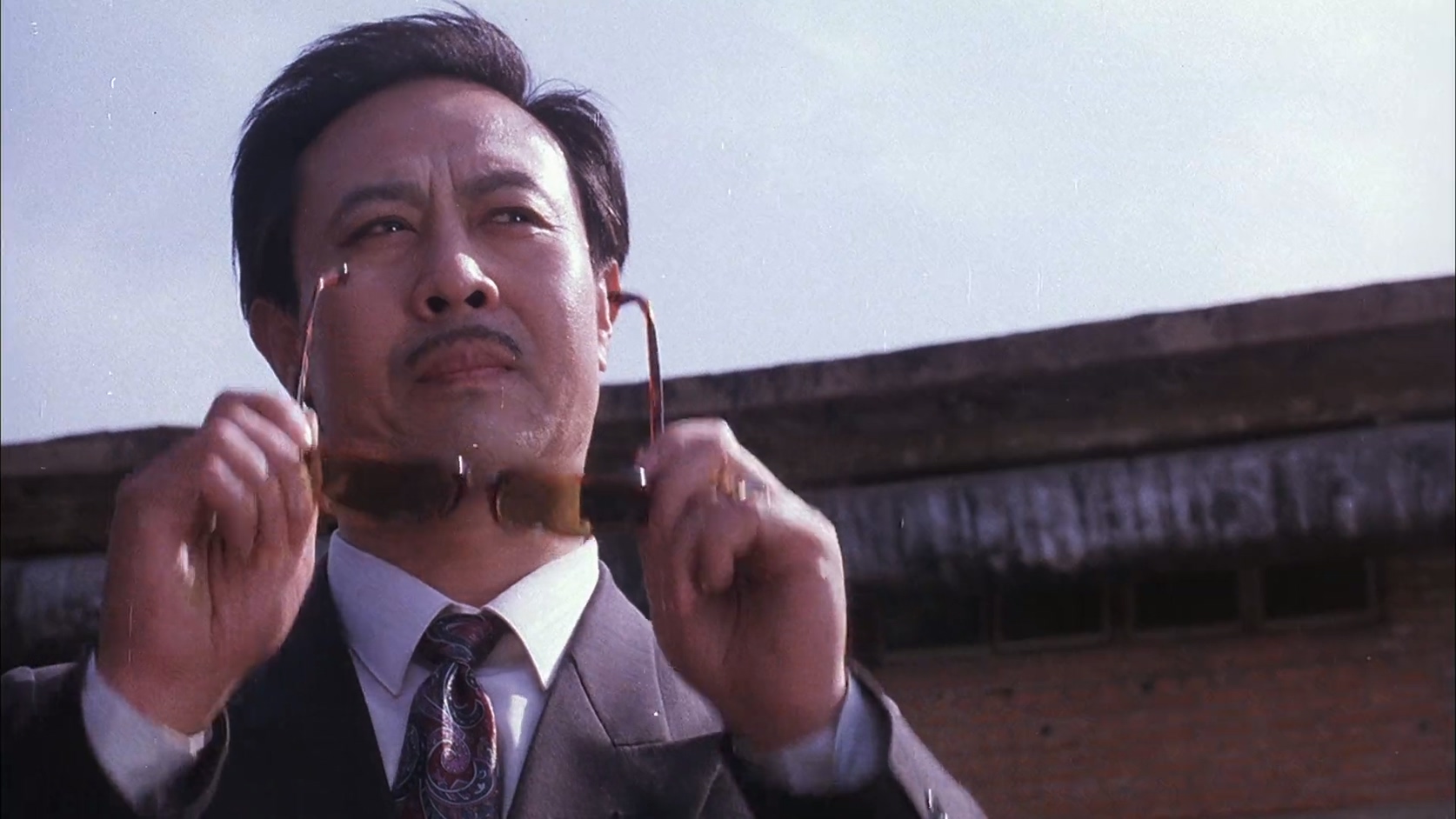 带枪的歌女.mkv_20250302_114128.047.jpg