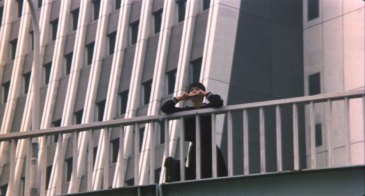 [水手服与机关枪].Sailor.Suit.and.Machine.Gun.1981.BluRay.720p.x264.AC3-CMCT.mkv_.jpg