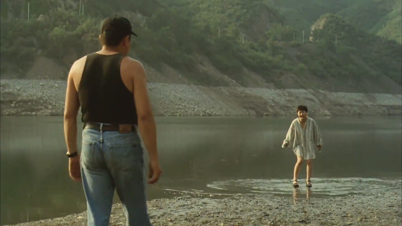 非常夏日.mkv_20250308_110446.472.jpg