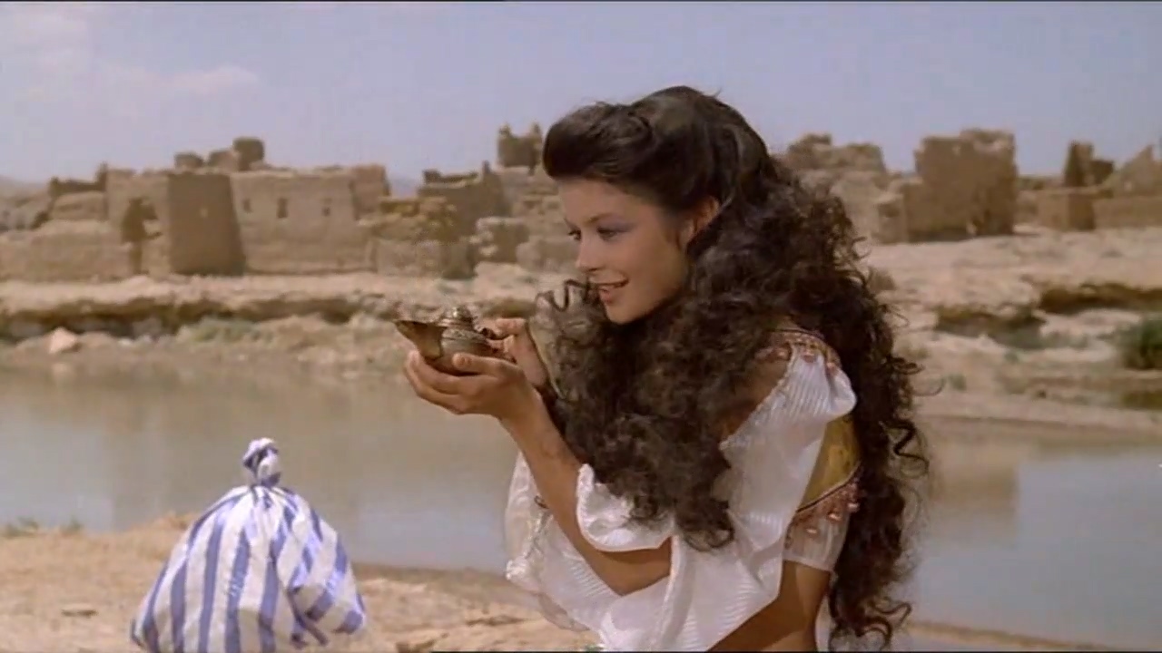 美女神灯.（法意德瑞1990）DVDRip.x264.mkv_20250309_102607.897.jpg