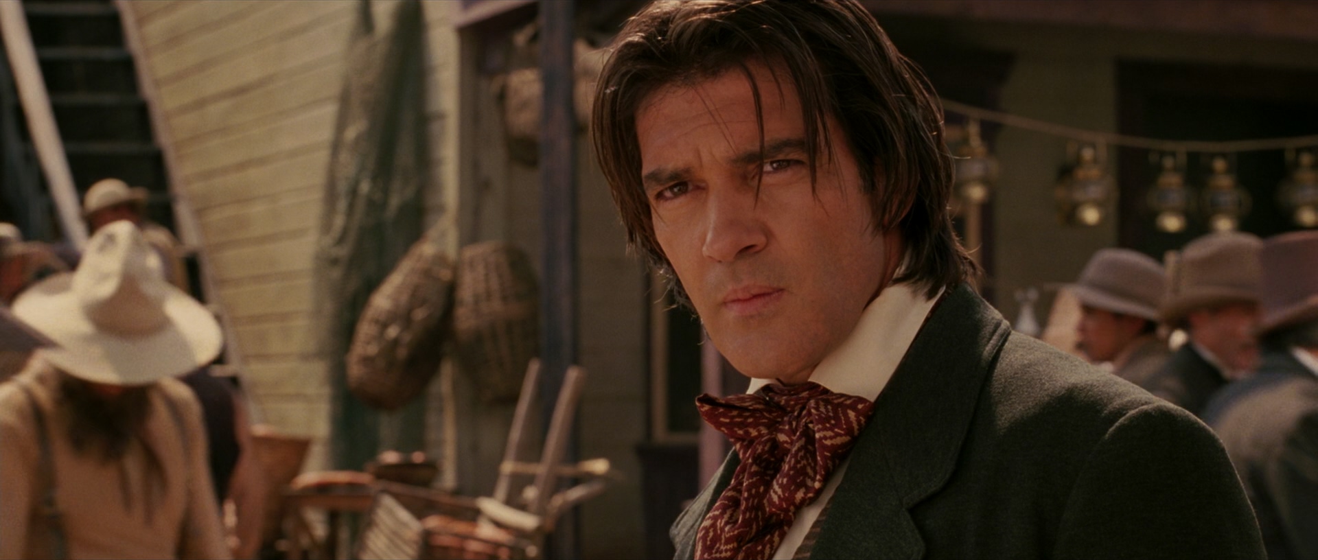 The.Legend.of.Zorro.2005.BluRay.1080p.2Audio.TrueHD.5.1.x265.10bit-ALT.mkv_20250.jpg