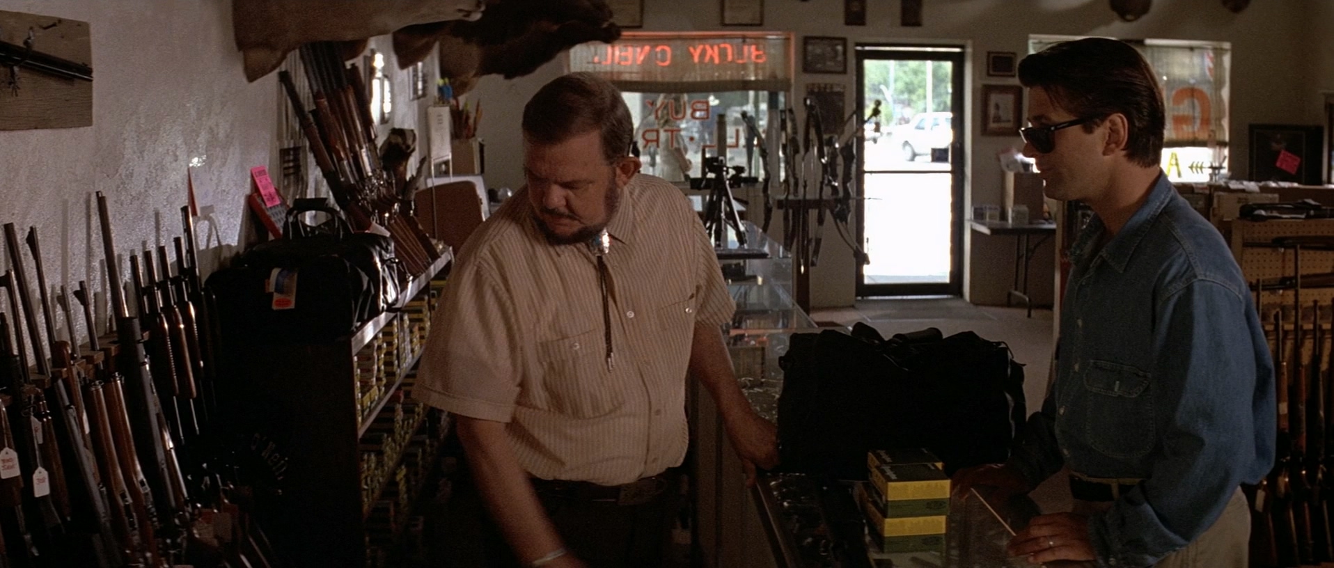 The.Getaway.1994.1080p.BluRay.x264.DTS-SONYHD.mkv_20250329_204959.405.jpg