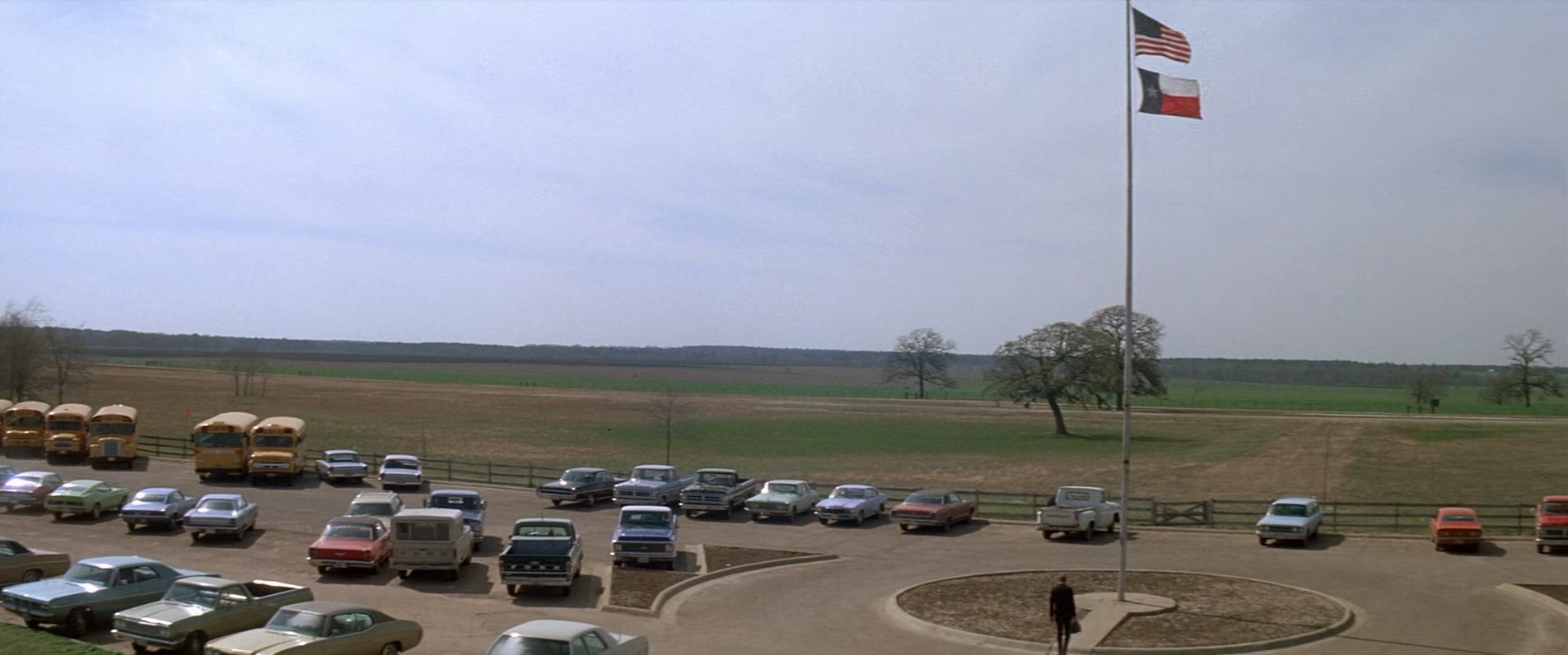 亡命大煞星.1972.1080p.BluRay.x265-RARBG.mkv_20250330_182641.309.jpg