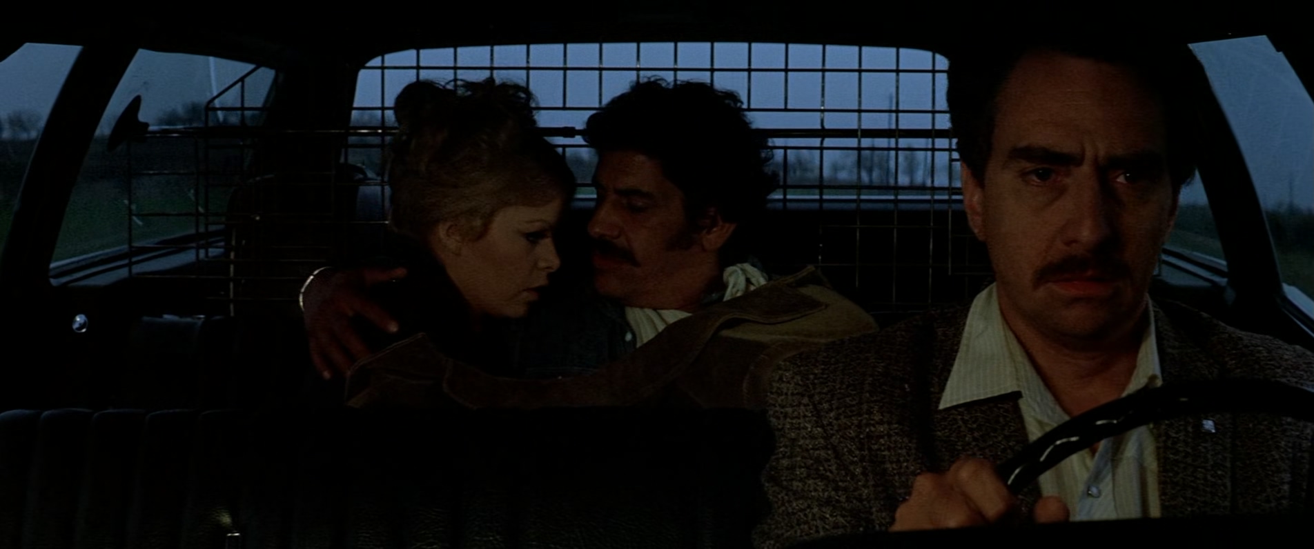 亡命大煞星.1972.1080p.BluRay.x265-RARBG.mkv_20250330_185716.134.jpg
