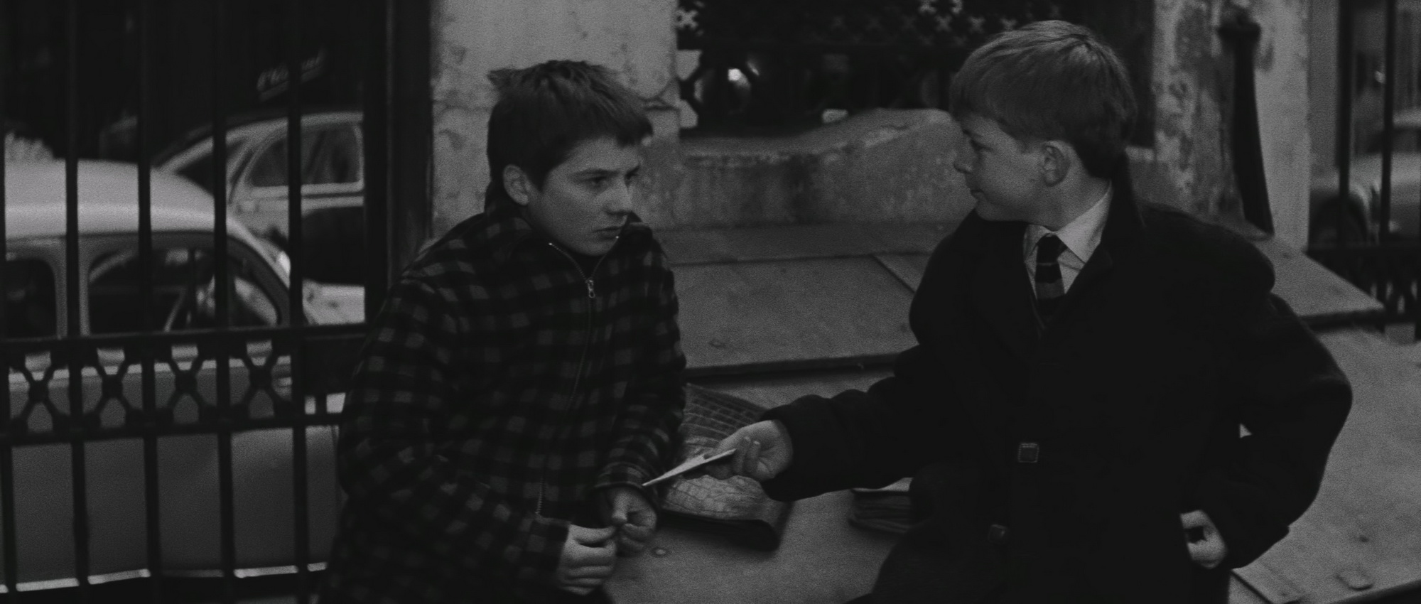 The.400.Blows.1959.BluRay.2160p.DTS-HD.MA1.0.HDR.DoVi.x265.10bit-DreamHD.mkv_202.jpg