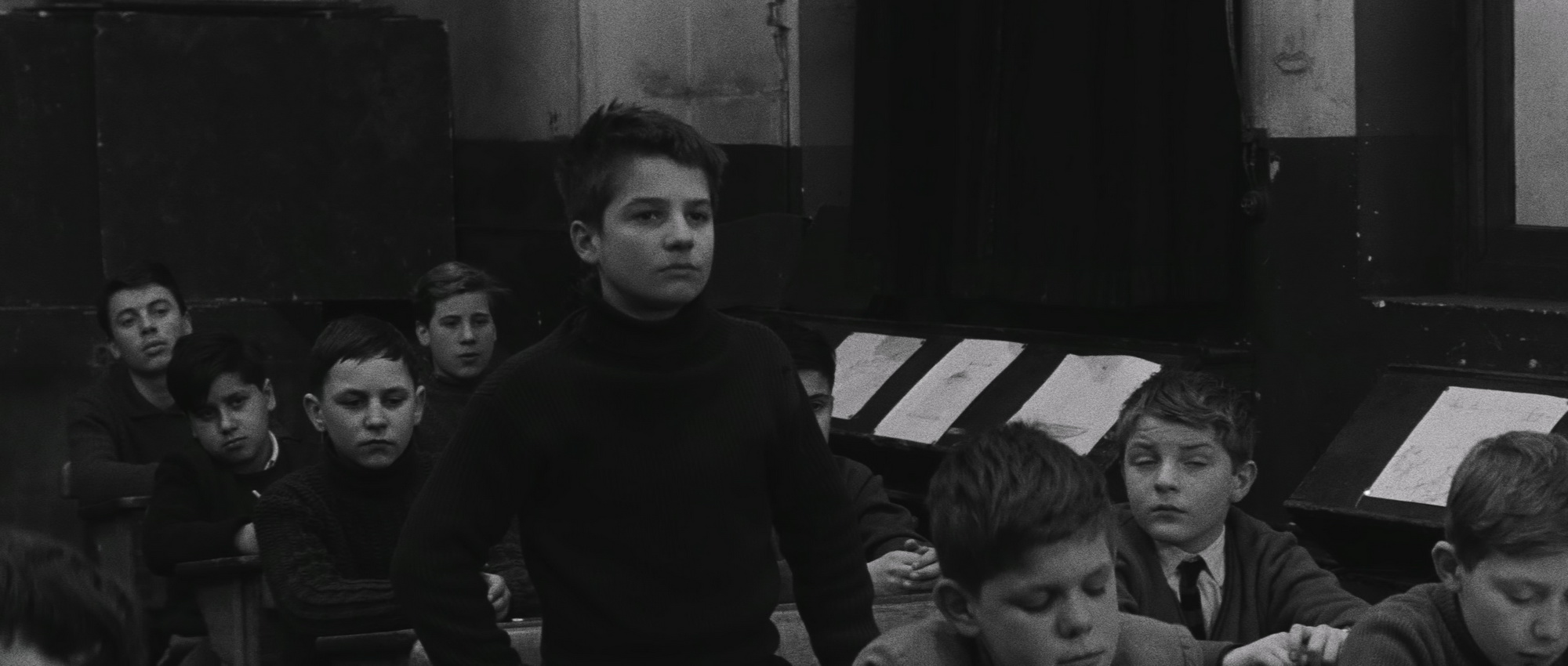 The.400.Blows.1959.BluRay.2160p.DTS-HD.MA1.0.HDR.DoVi.x265.10bit-DreamHD.mkv_202.jpg