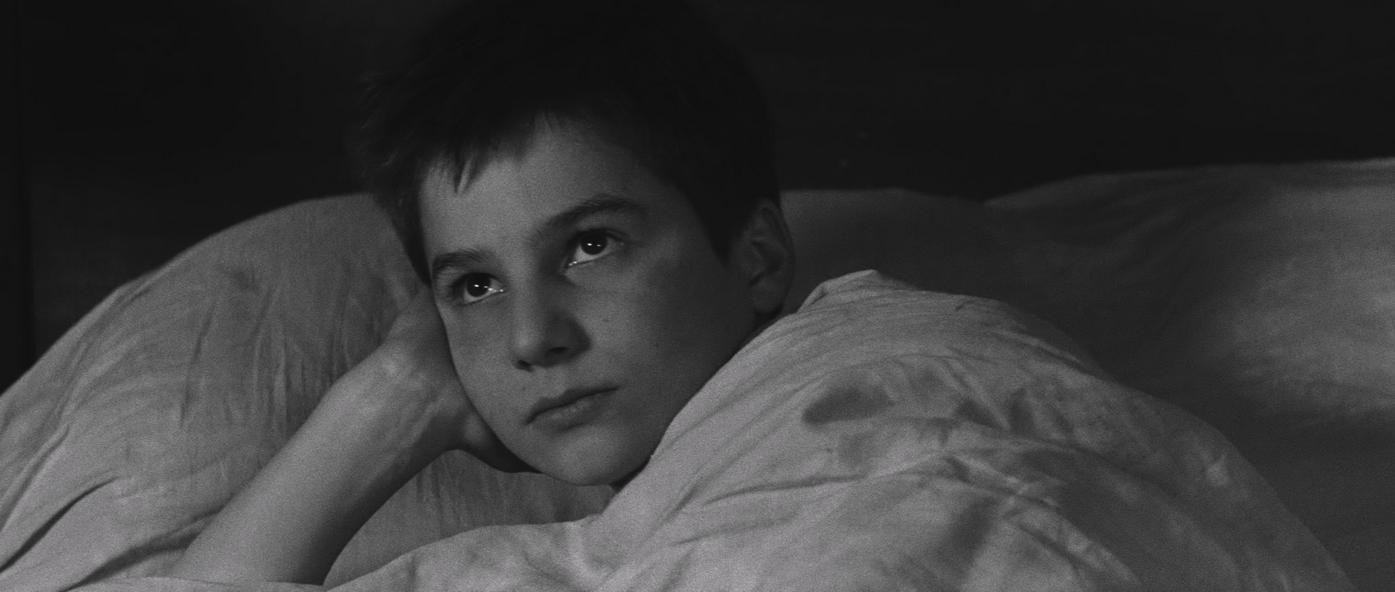 The.400.Blows.1959.BluRay.2160p.DTS-HD.MA1.0.HDR.DoVi.x265.10bit-DreamHD.mkv_202.jpg
