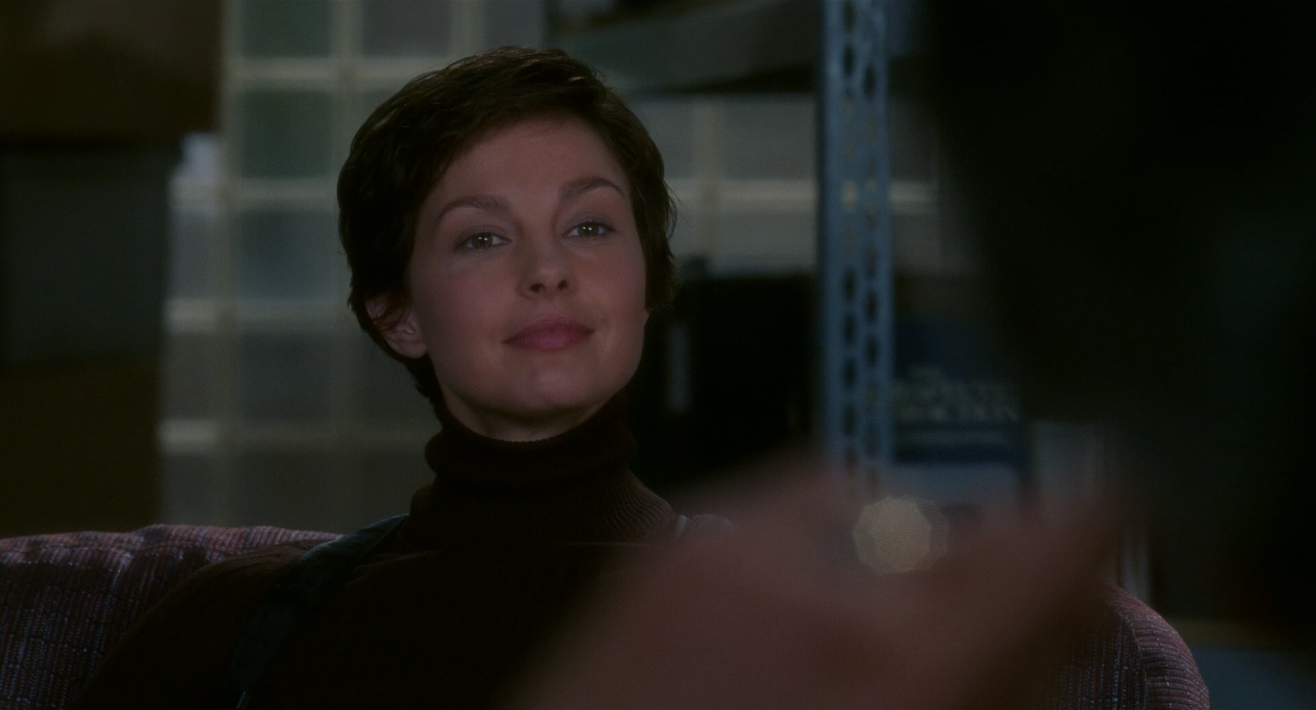 Twisted.2004.1080p.BluRay.x265.10bit.DTS-SONYHD.mkv_20250408_000217.210.jpg