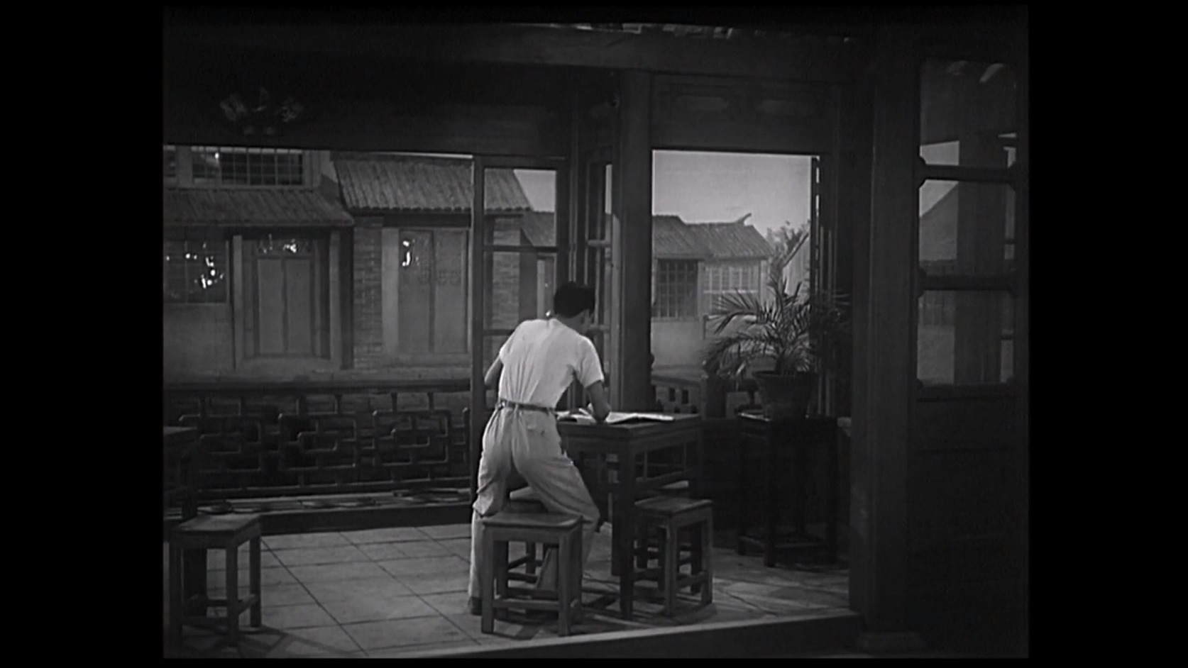 满意不满意.mkv_20250411_111621.273.jpg