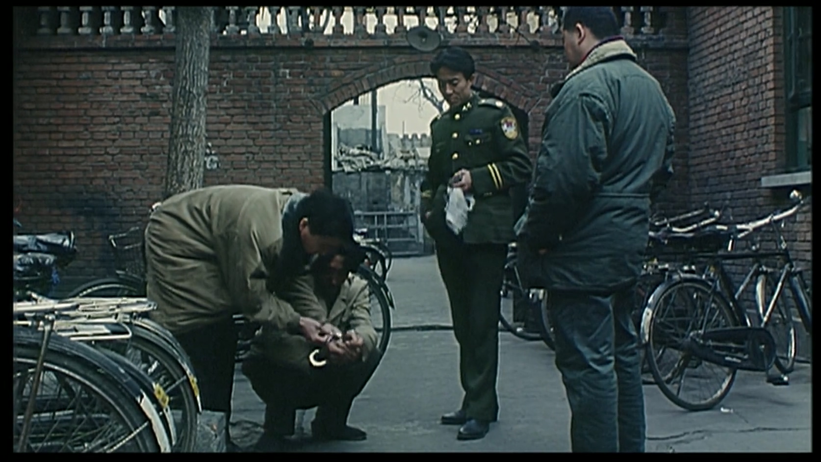 民警故事.mkv_20250415_122251.186.jpg