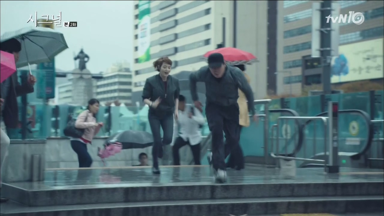Signal.EP02.2016.HDTV.X264.2Audio.720p-52KHD.mkv_20250417_225330.412.jpg
