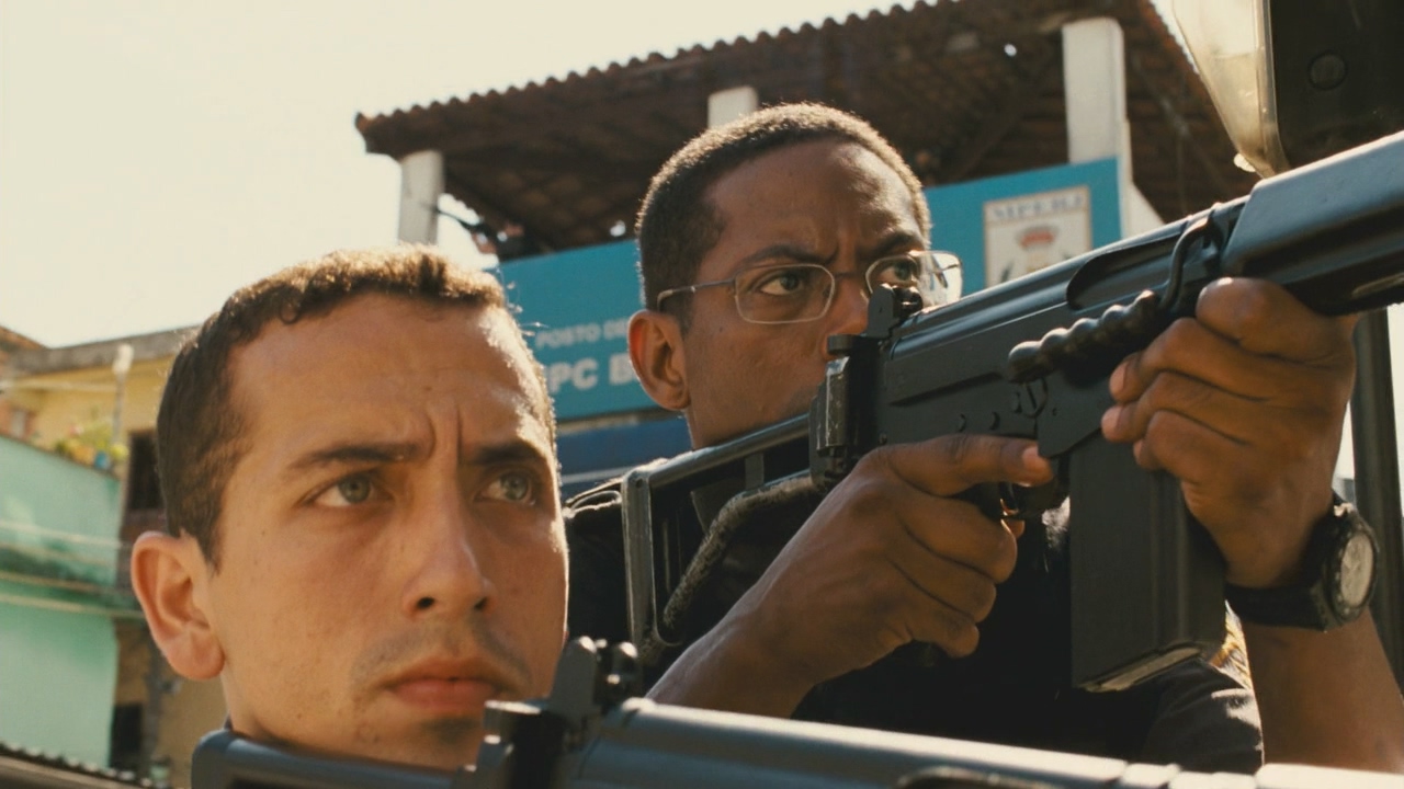 Tropa.de.Elite.2.2010.720p.BluRay.x264.DTS-WiKi.mkv_20250417_231538.927.jpg