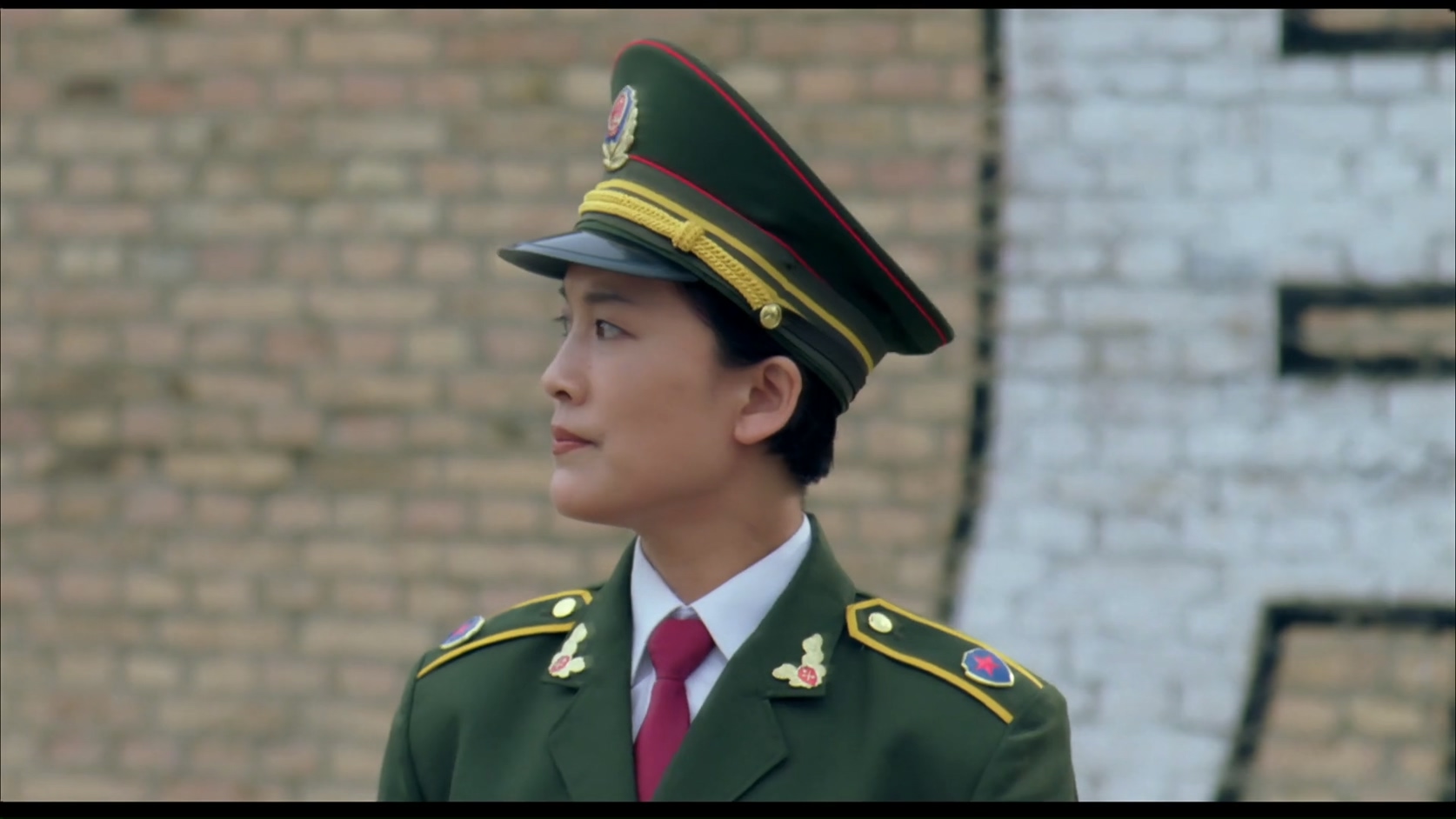 女囚大队.MP4_20250418_112430.573.jpg