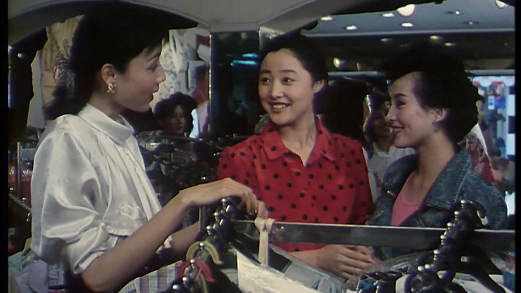 女人街.MP4_20250418_113700.094.jpg