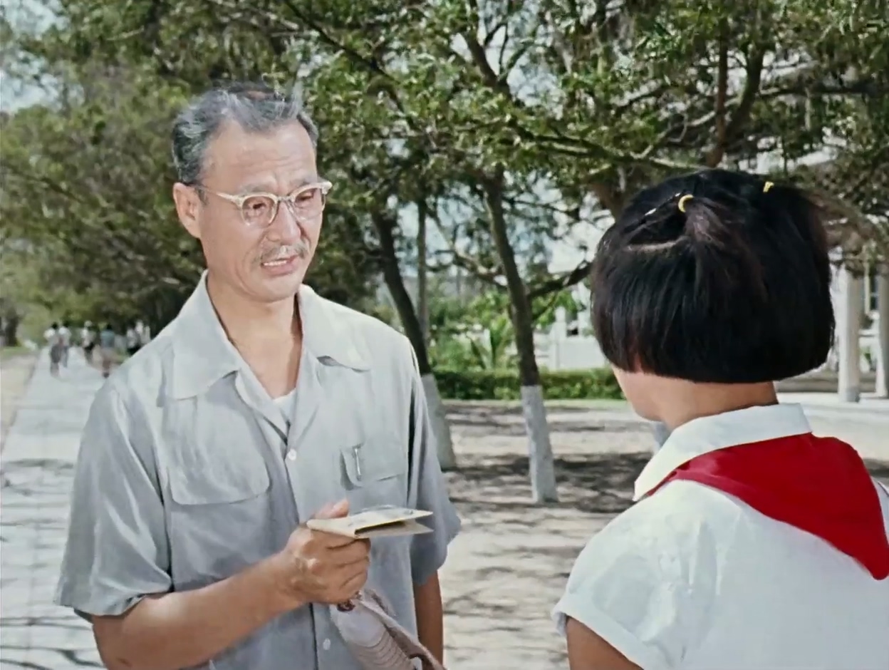 [硬字幕]女跳水队员.1964.笑志狂谈详解字幕版.mp4_20250418_120018.711.jpg