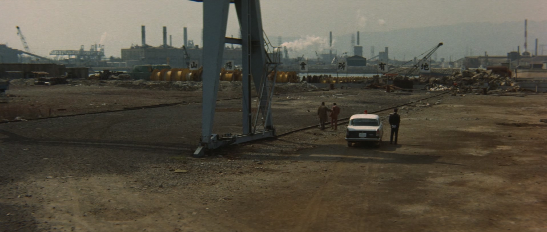 Cops.vs.Thugs.1975.1080p.BluRay.x265.10bit.FLAC.2.0-SONYHD.mkv_20250419_212044.529.jpg