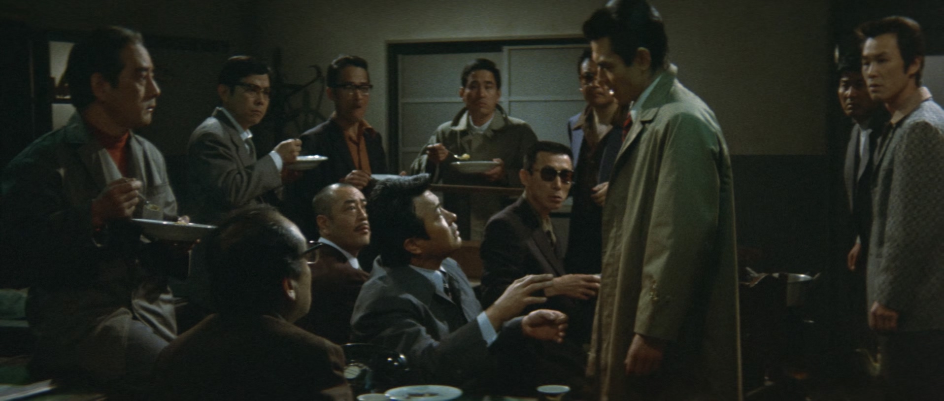 Cops.vs.Thugs.1975.1080p.BluRay.x265.10bit.FLAC.2.0-SONYHD.mkv_20250419_212326.066.jpg