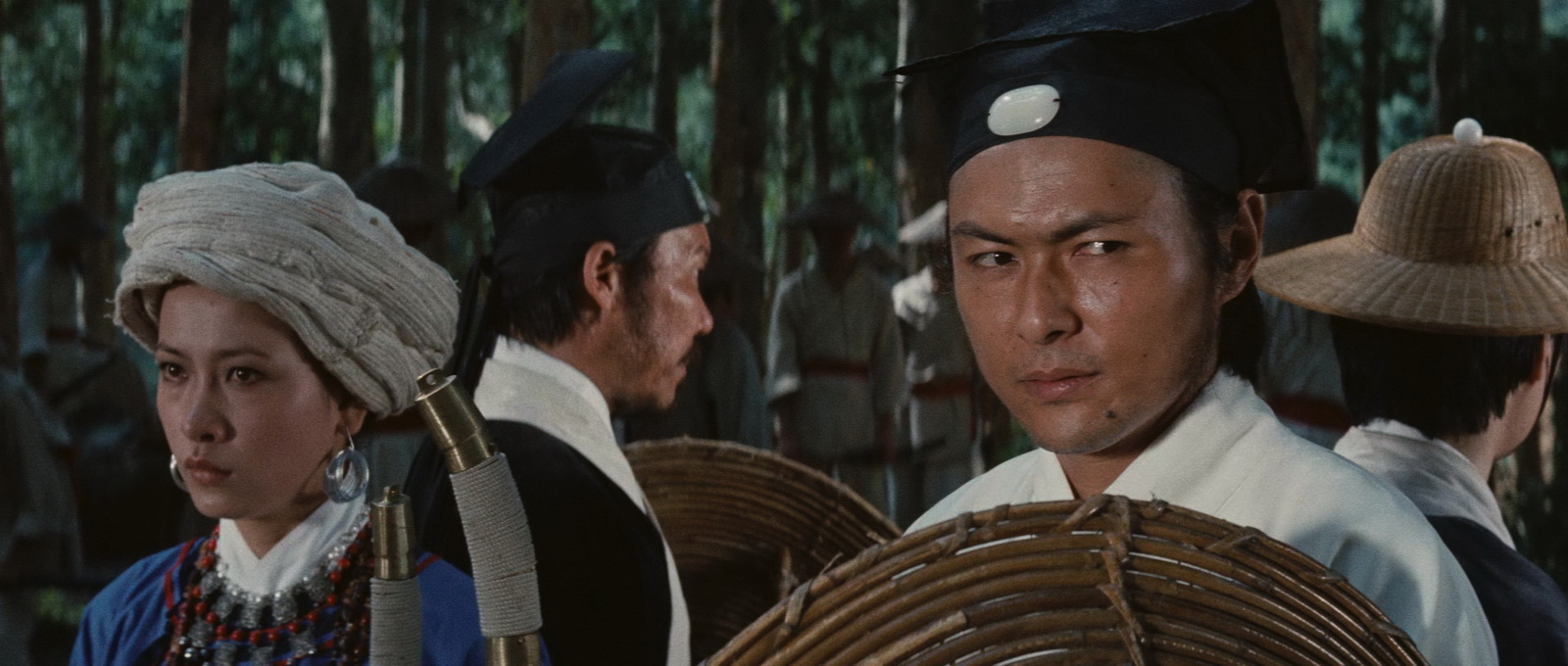 The.Valiant.Ones.1975.2160p.UHD.BluRay.x265.10bit.DD1.0-ParkHD.mkv_20250420_180705.891.jpg