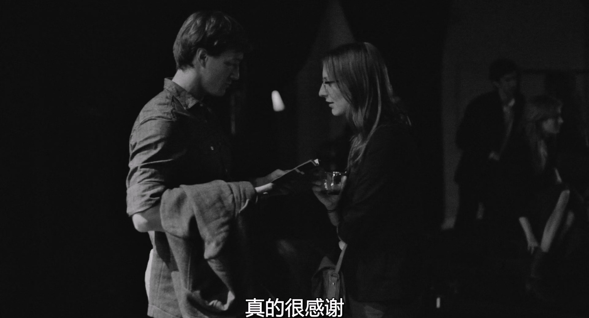 弗兰西丝·哈.Frances.Ha.2012.1080p.BluRay.x265.448kbps央视国英双语中字.mkv_20250.jpg
