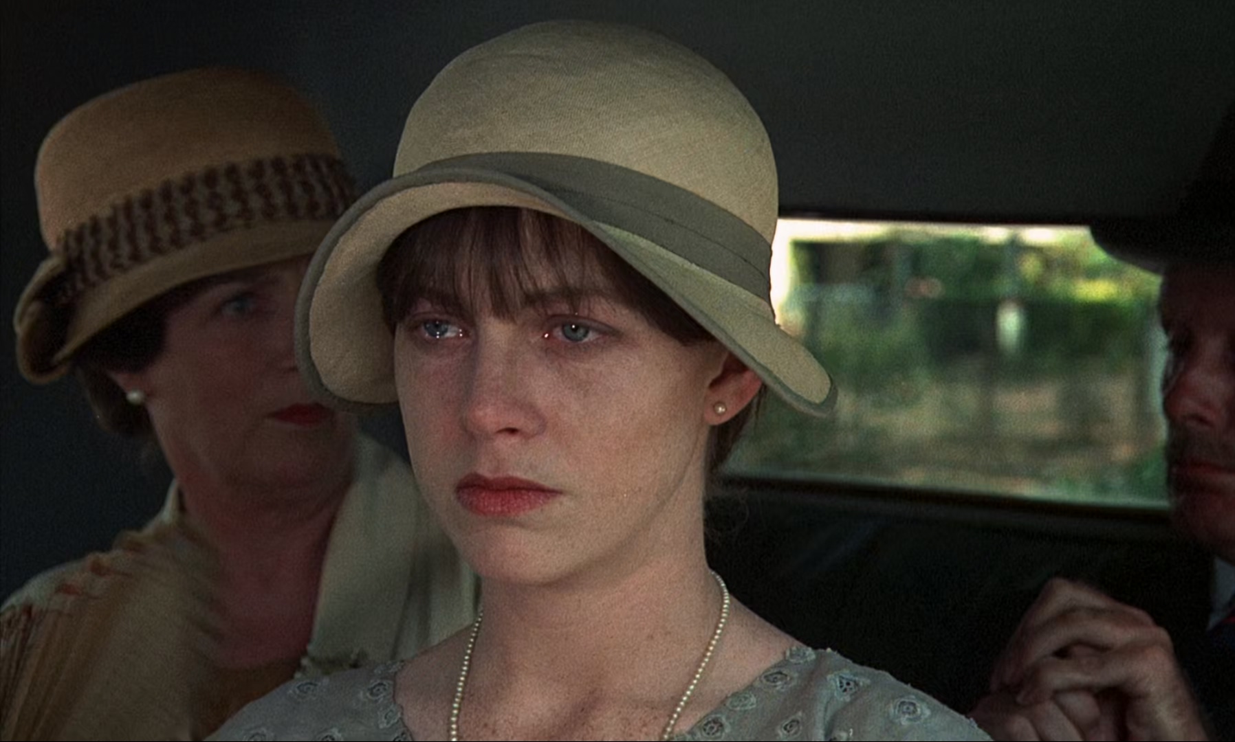 印度之行.A.Passage.to.India.1984.1080p.BluRay.x265.国英三语.mkv_20250421_165441.384.jpg