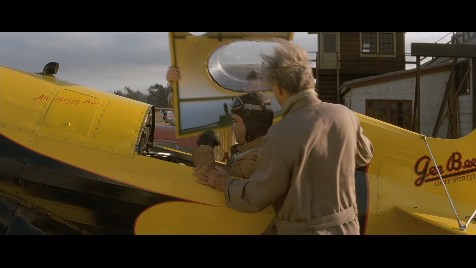 火箭专家.The.Rocketeer.1991.BluRay.1080p.x265.10bit.2audio-highcal特效字幕.mkv_2.jpg