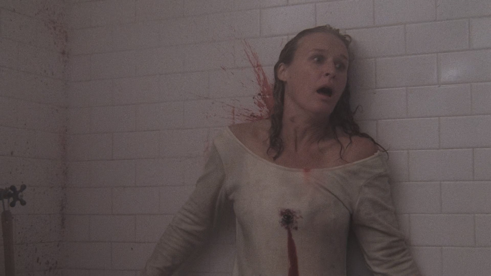 Fatal.Attraction.1987.REMASTERED.1080p.BluRay.x264.DTS-FGT.mkv_20250426_011615.192.jpg