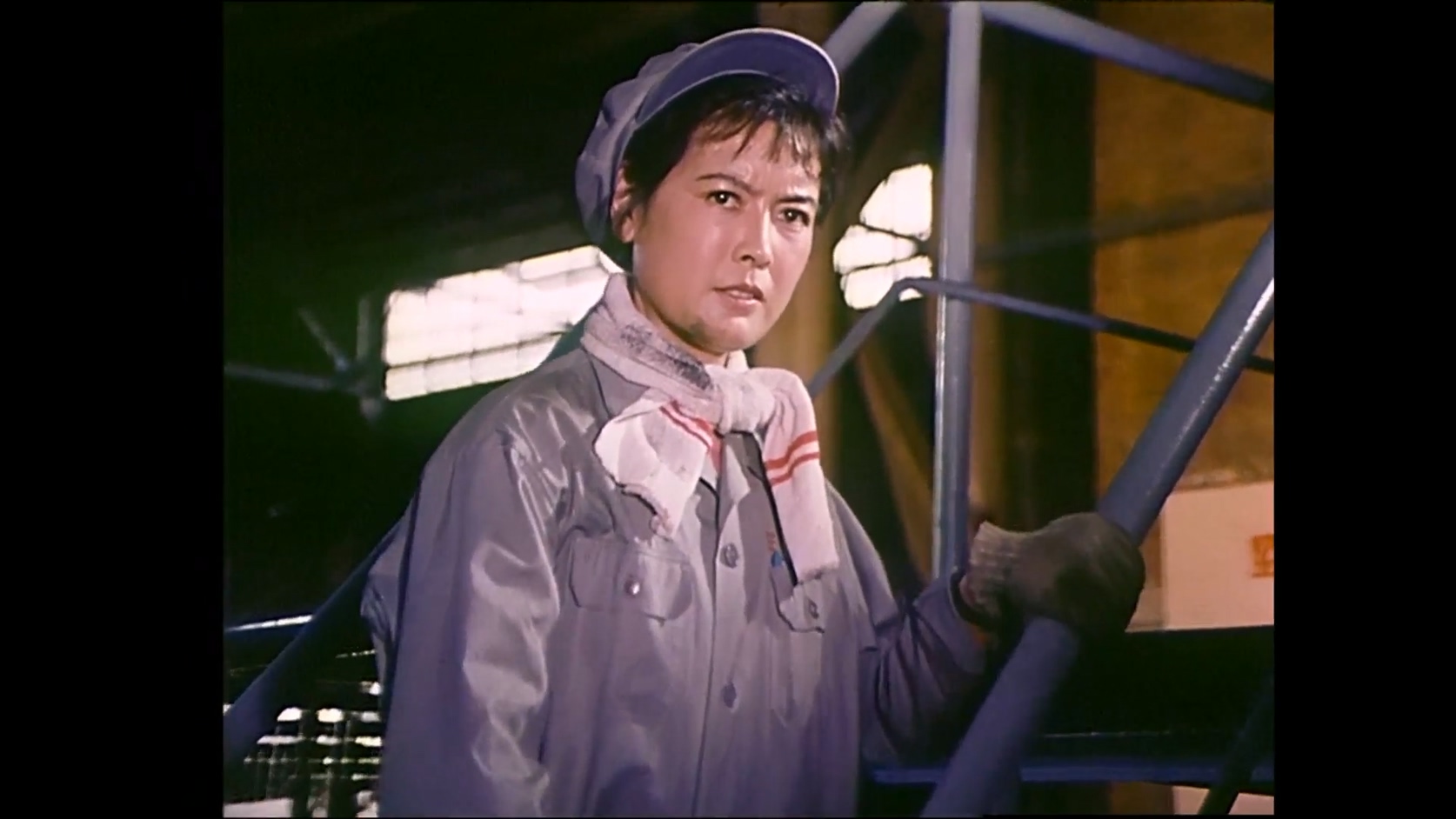 [硬字幕]青春似火.1976.笑志狂谈自制详解字幕版.mp4_20250430_110103.516.jpg