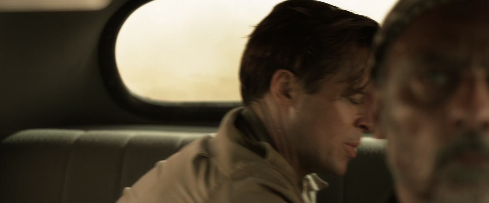 间谍同盟Allied.2016.1080p.10bit.BluRay.6CH.x265.HEVC.2audio特效字幕-PSA.mkv_2025.jpg
