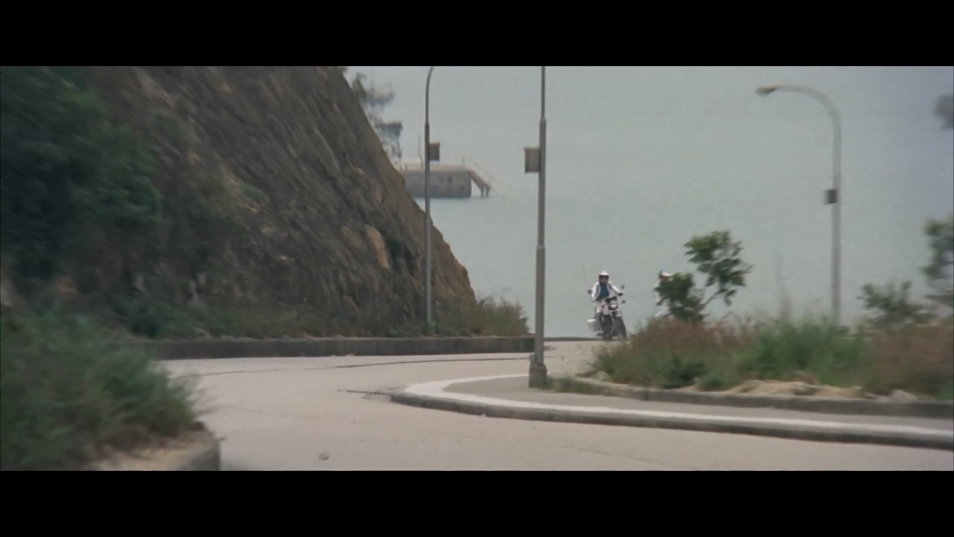 中g超r.1975.BD1080p.国语中字.mp4_20250502_202427.595.jpg