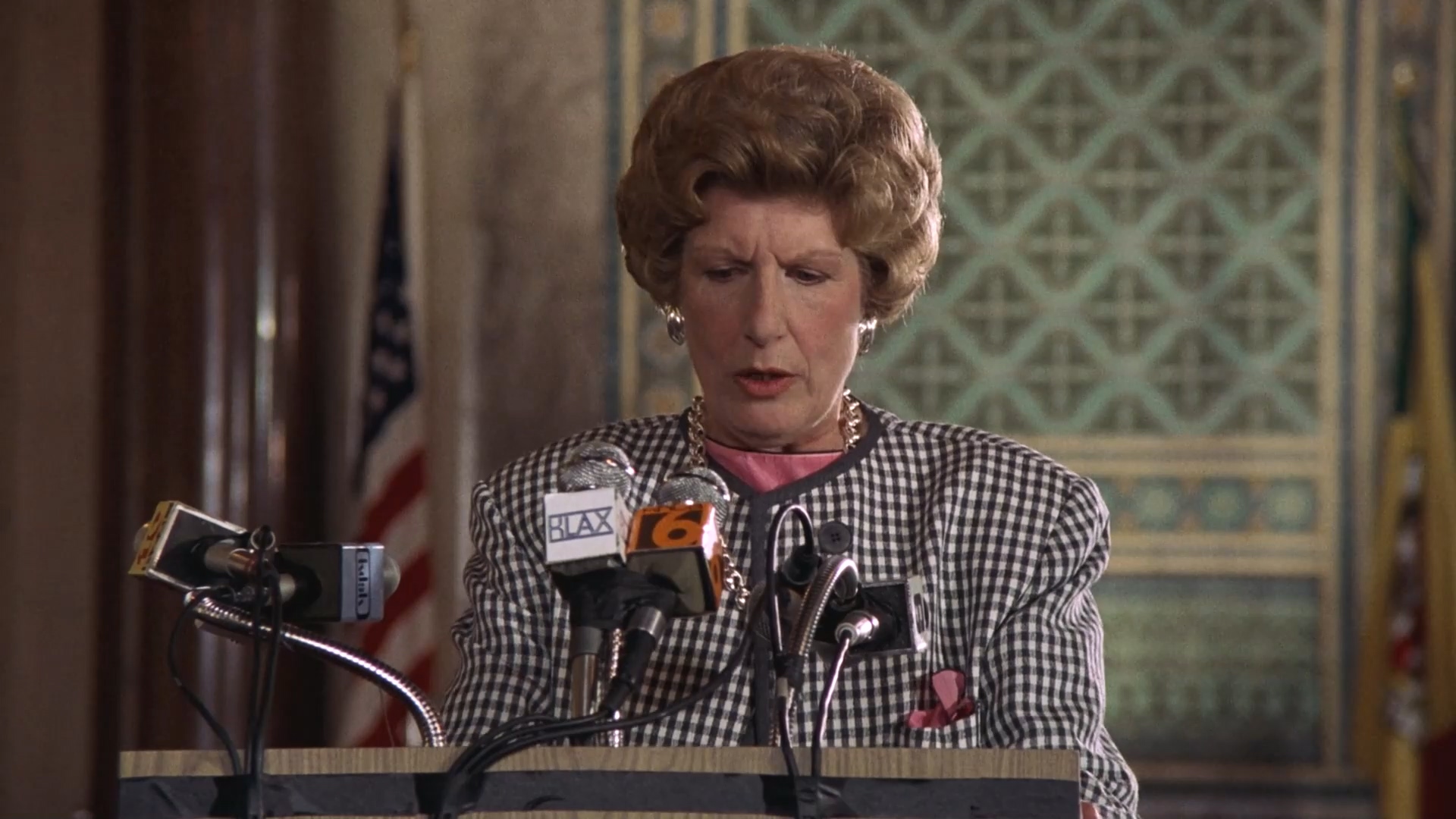 《白头神探1 国语版》1080P国语配音.mp4_20250505_195443.696.jpg