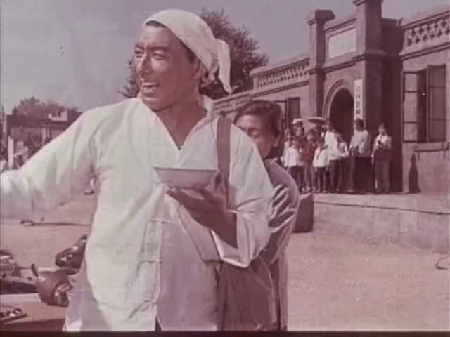 战洪图.Zhan hong tu.1973.DVD.X264.AAC.HALFCD.mkv_20250506_163523.364.jpg