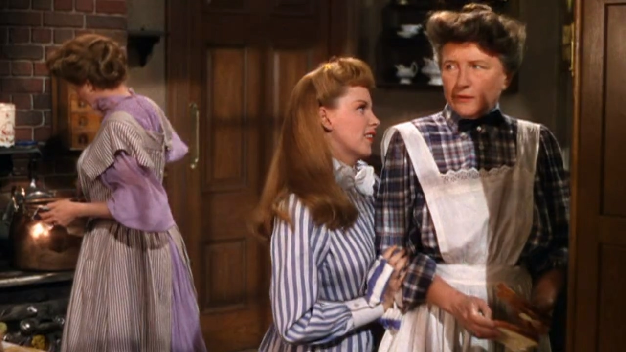 相逢圣路易（央视配音）导演：文森特·米奈利 主演：朱迪·迦伦 玛格丽特·奥布莱恩 .jpg