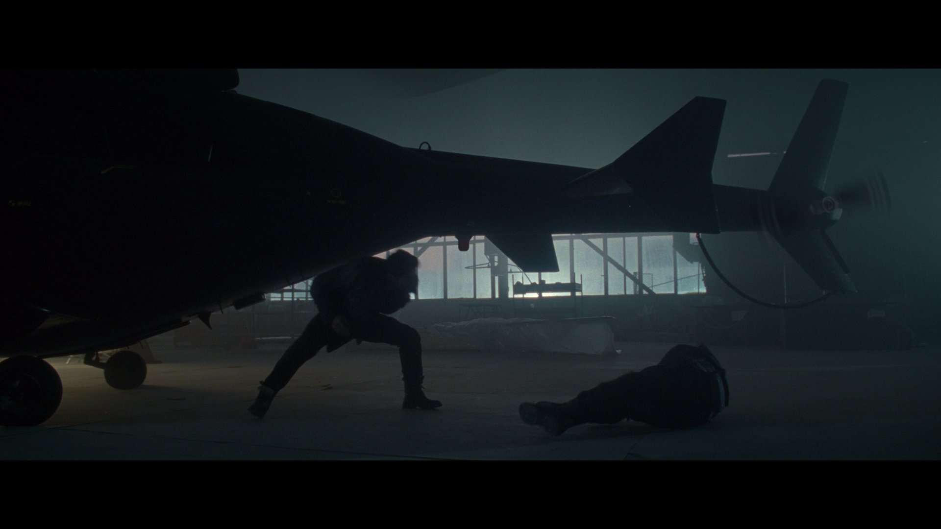 敢死队2 (2012).mkv_012129.968.png