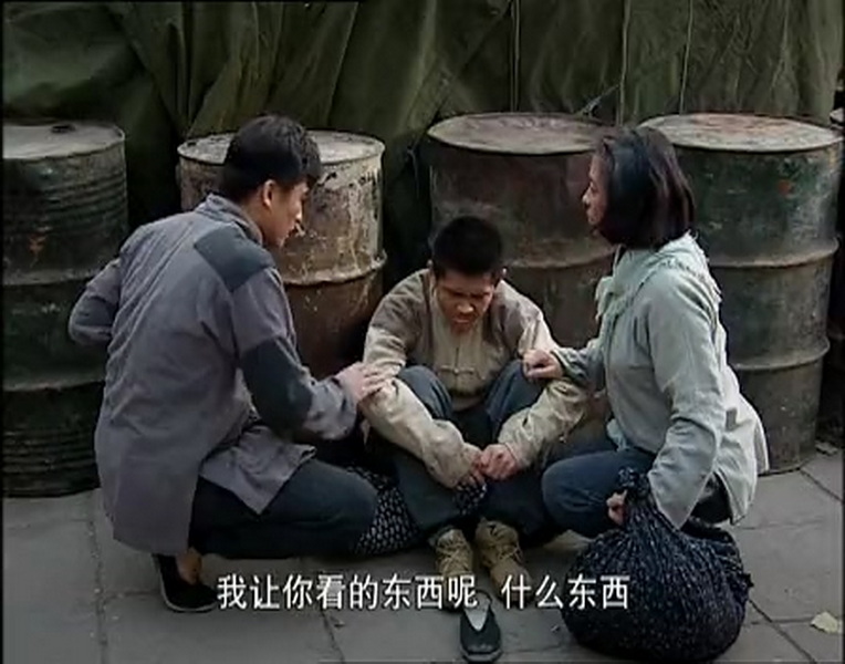 戈壁母亲 01.flv_20250511_232251.171.jpg