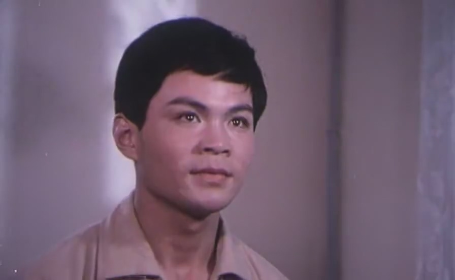 [石榴花] 1983年.mp4_20250528_125638.656.jpg