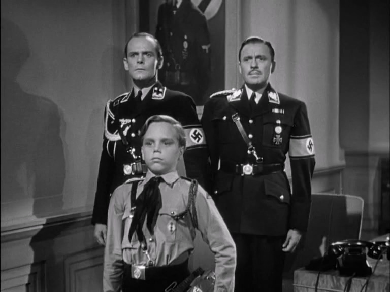 你逃我也逃（美国1942）[上译 英语]BDRip.x264.MKV_20250603_164054.240.jpg