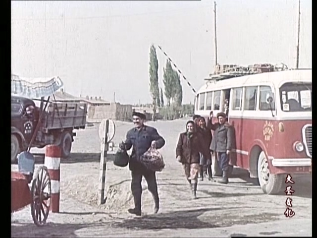 格式工厂混流 VTS_01_1 VTS_01_2 VTS_01_3 VTS_01_4 VTS_01_5.mp4_20250601_184019.067.jpg