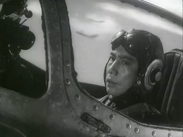 长空雄鹰.Air Force.1976.DVD.X264.AAC(0：-)-.mkv_20250615_184515.072.jpg