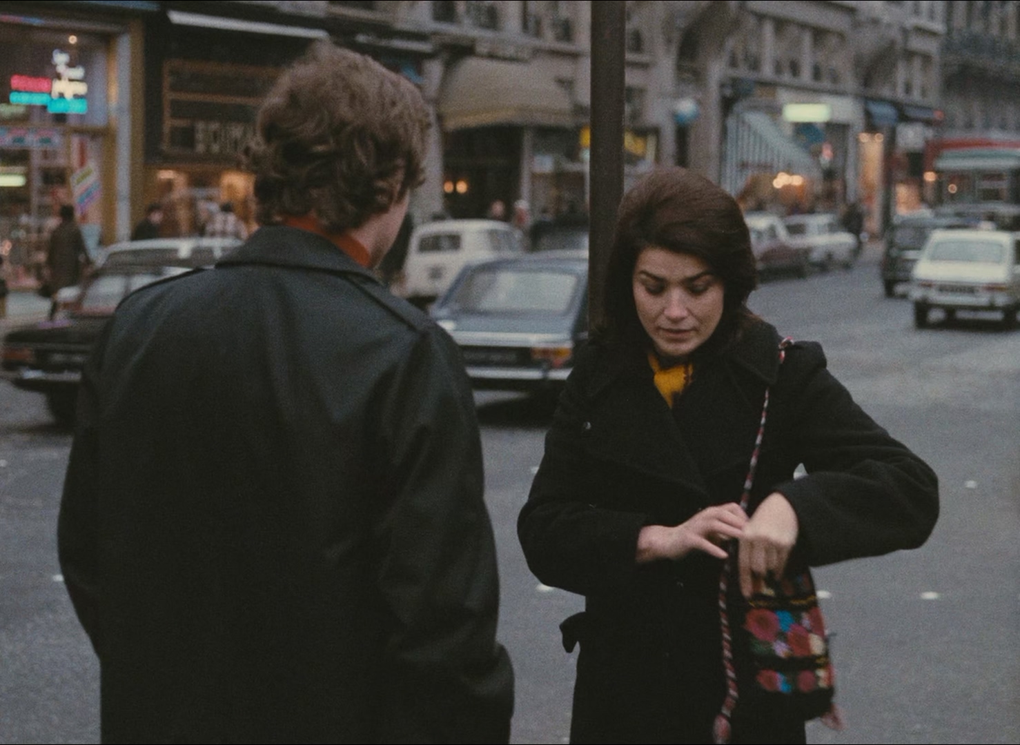 Love.in.the.Afternoon.1972.CC.1080p.BluRay.x265.10bit.FLAC.1.0-SONYHD.mkv_202506.jpg