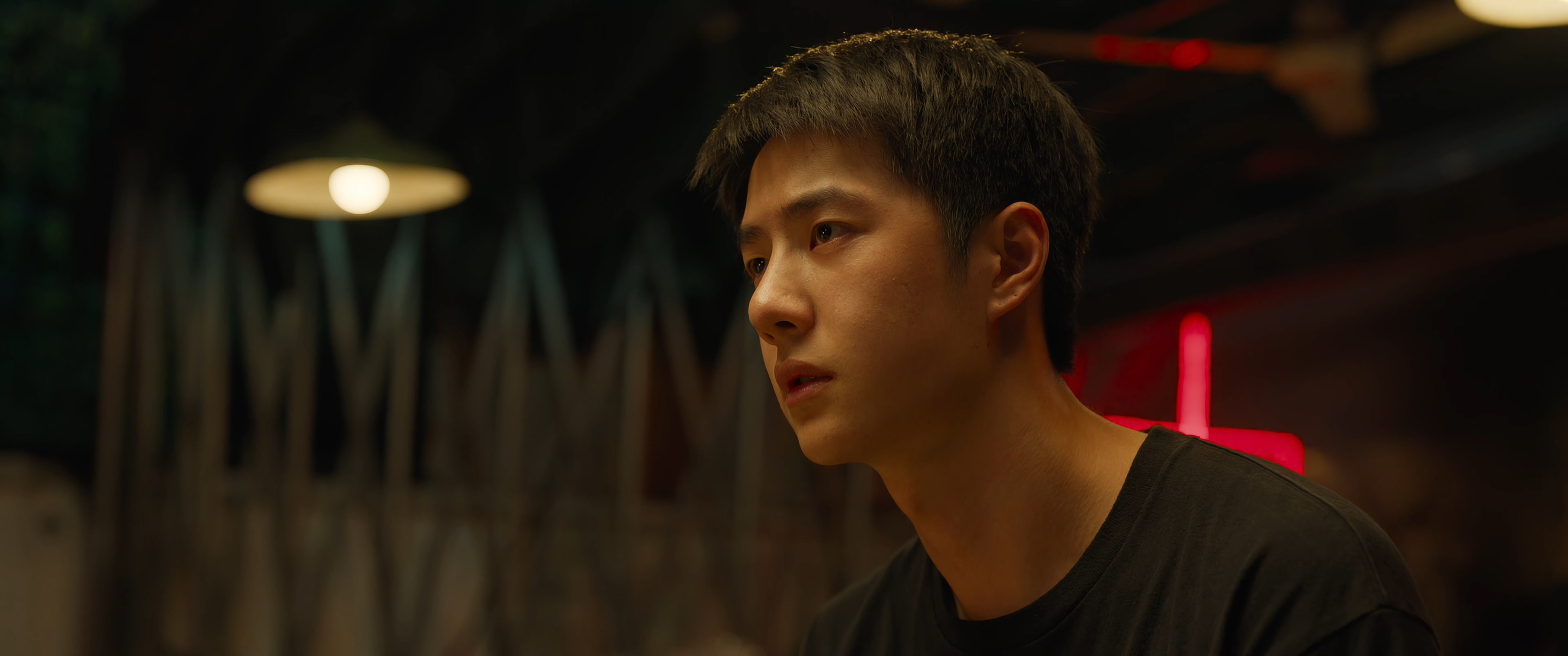 惹猎4K国语版本 王一博 黄渤.mp4_20250811_170910.943.jpg