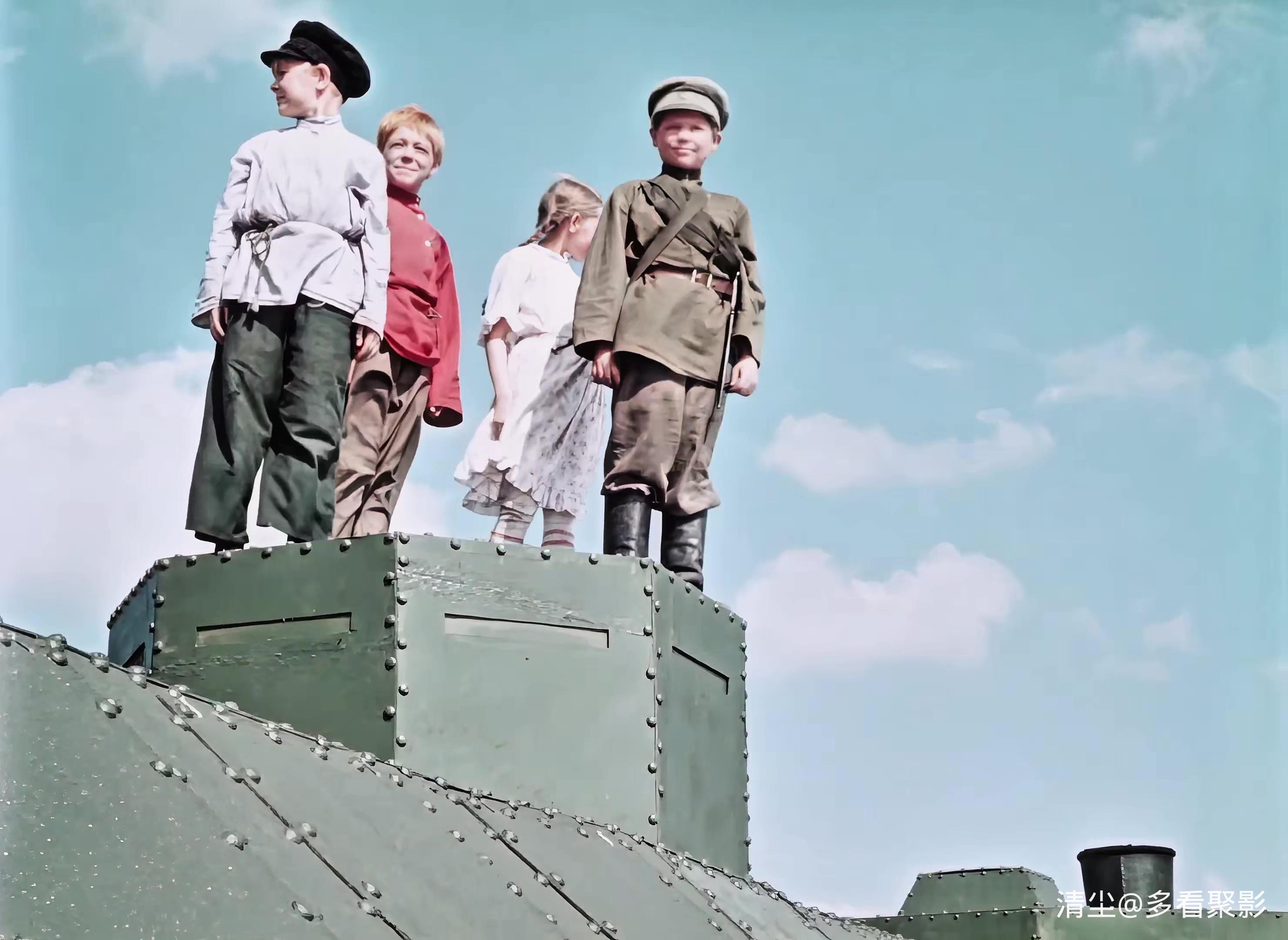 1956 战斗的童年 Миколка-паровоз.mkv_20260118_155128.547.jpg