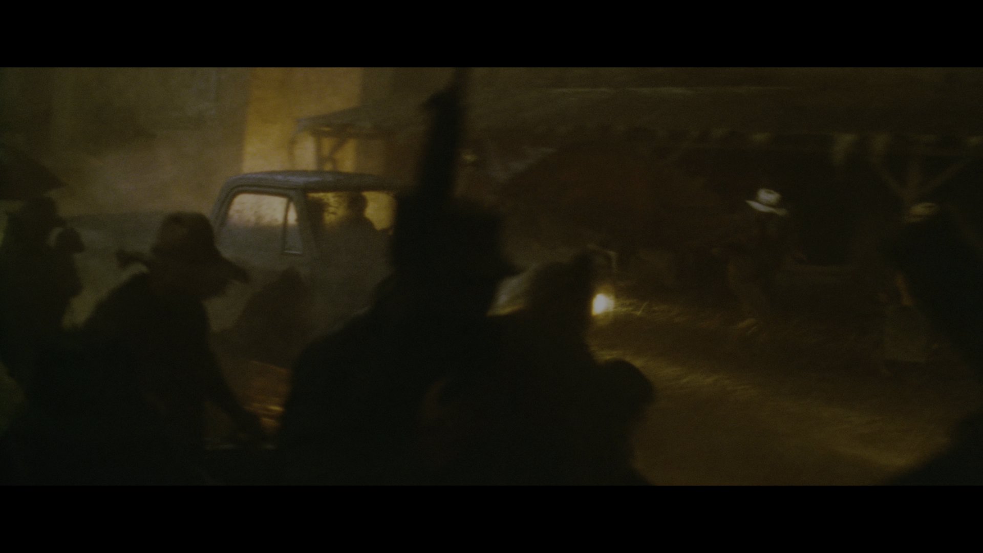 天崩地裂 (1997) [tmdb=9619].mkv_000439.935.png