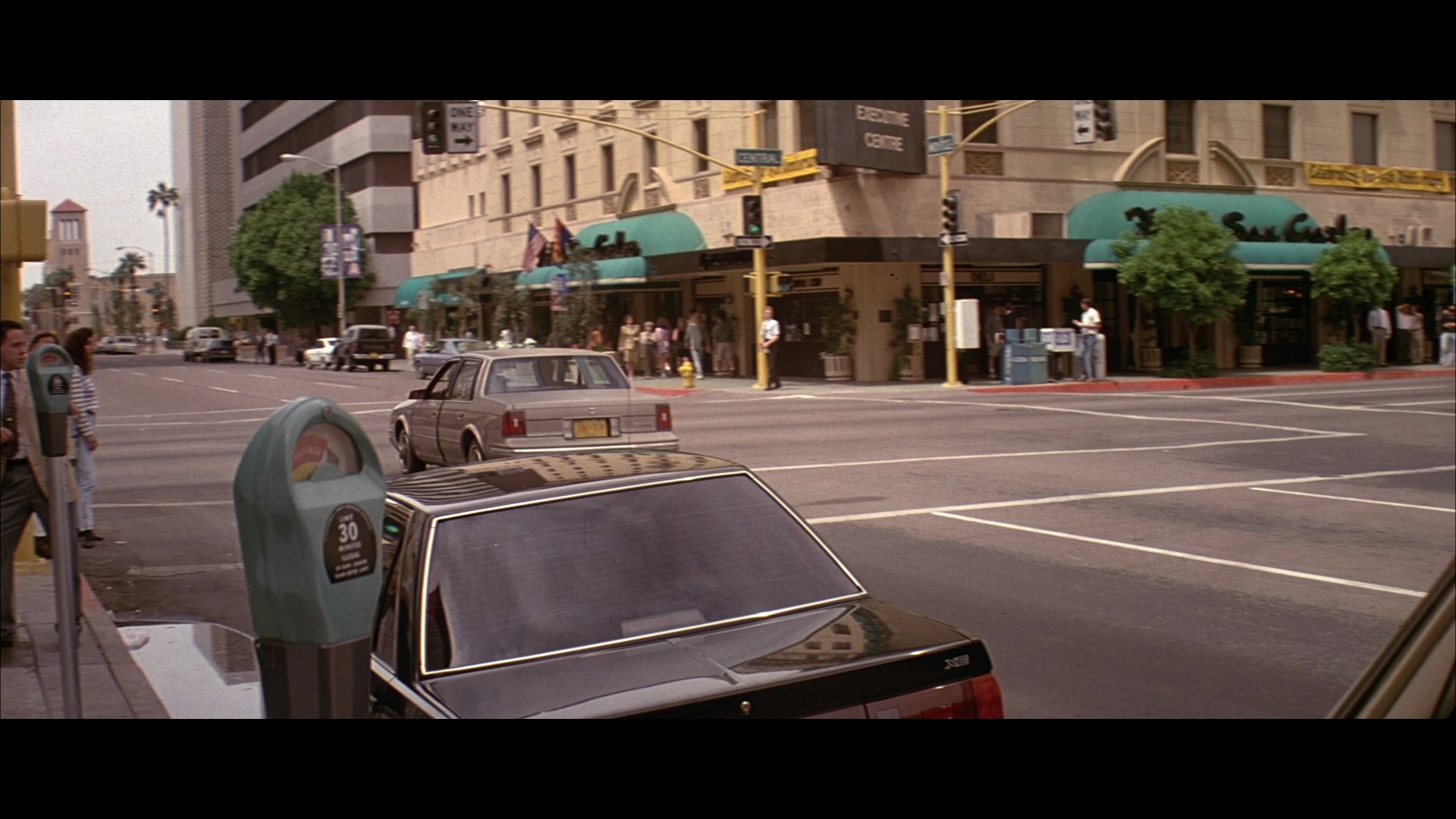 逃亡之路 (1994) [tmdb=2087].mkv_000512.058.png