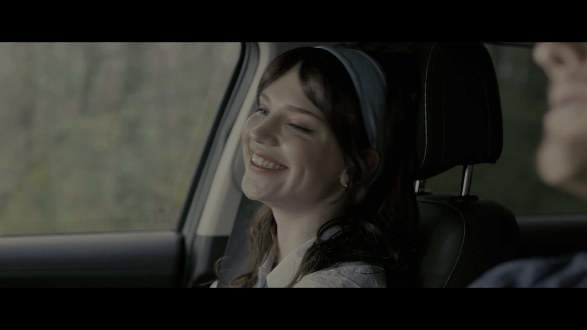完美伴侣 (2025).mkv_000301.718.png