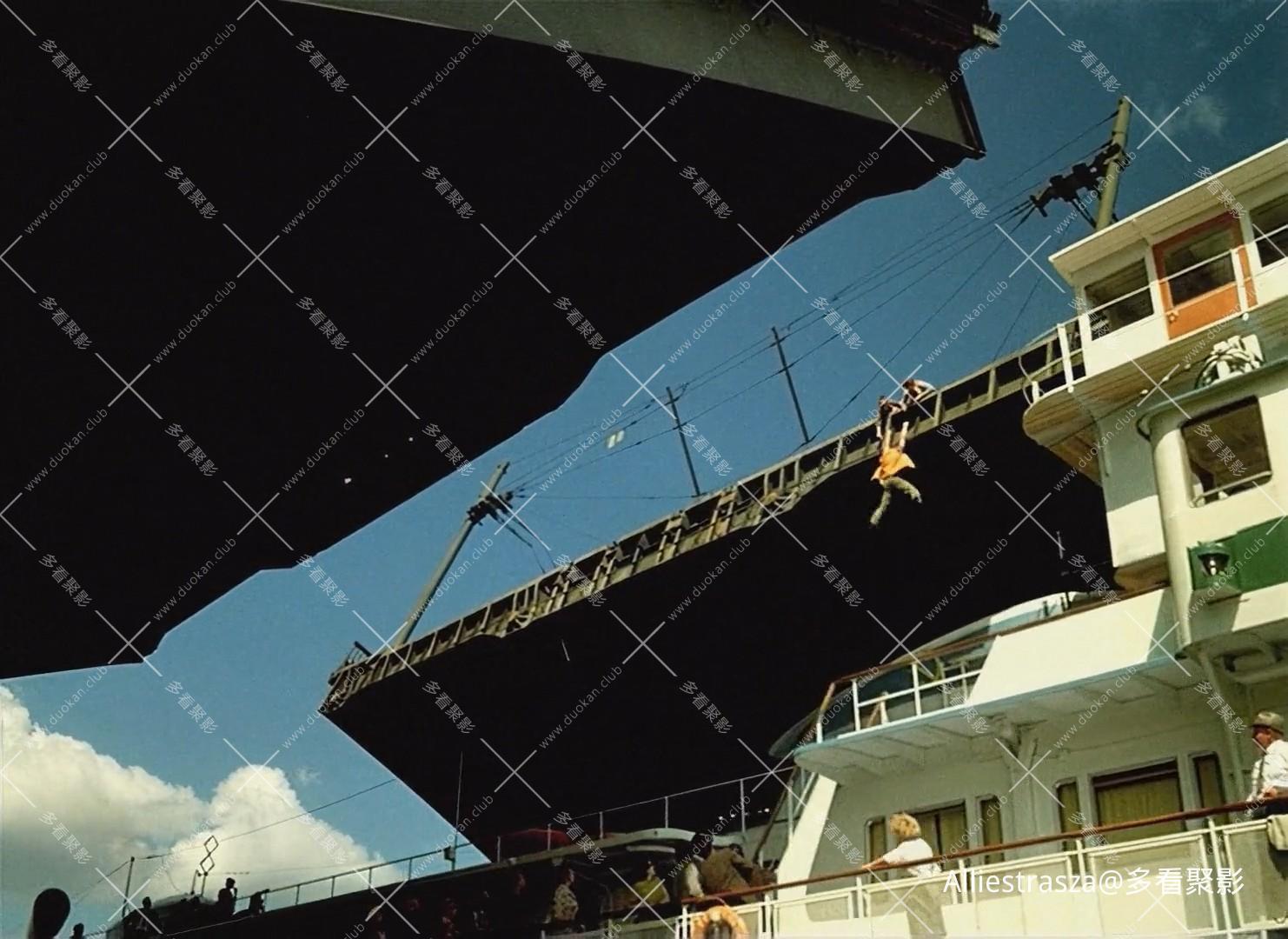 Unbelievable.Adventures.Of.Italians.In.Russia.1974.1080p.BluRay.x264.AAC5.1-[YTS.jpg
