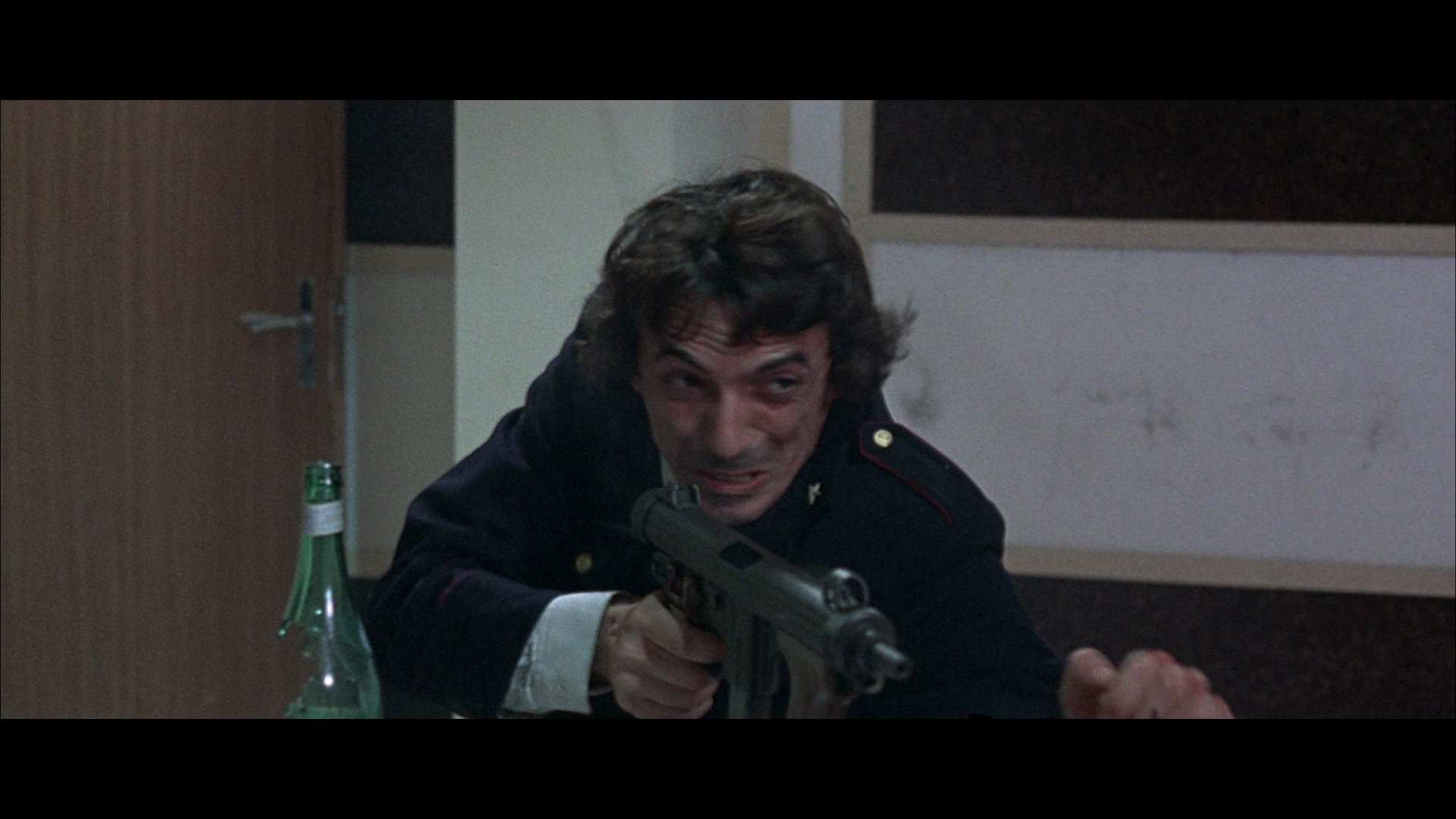 一个警察局长对共和国检察官的自白 (1971) [tmdb=117890].mkv_000908.015.png