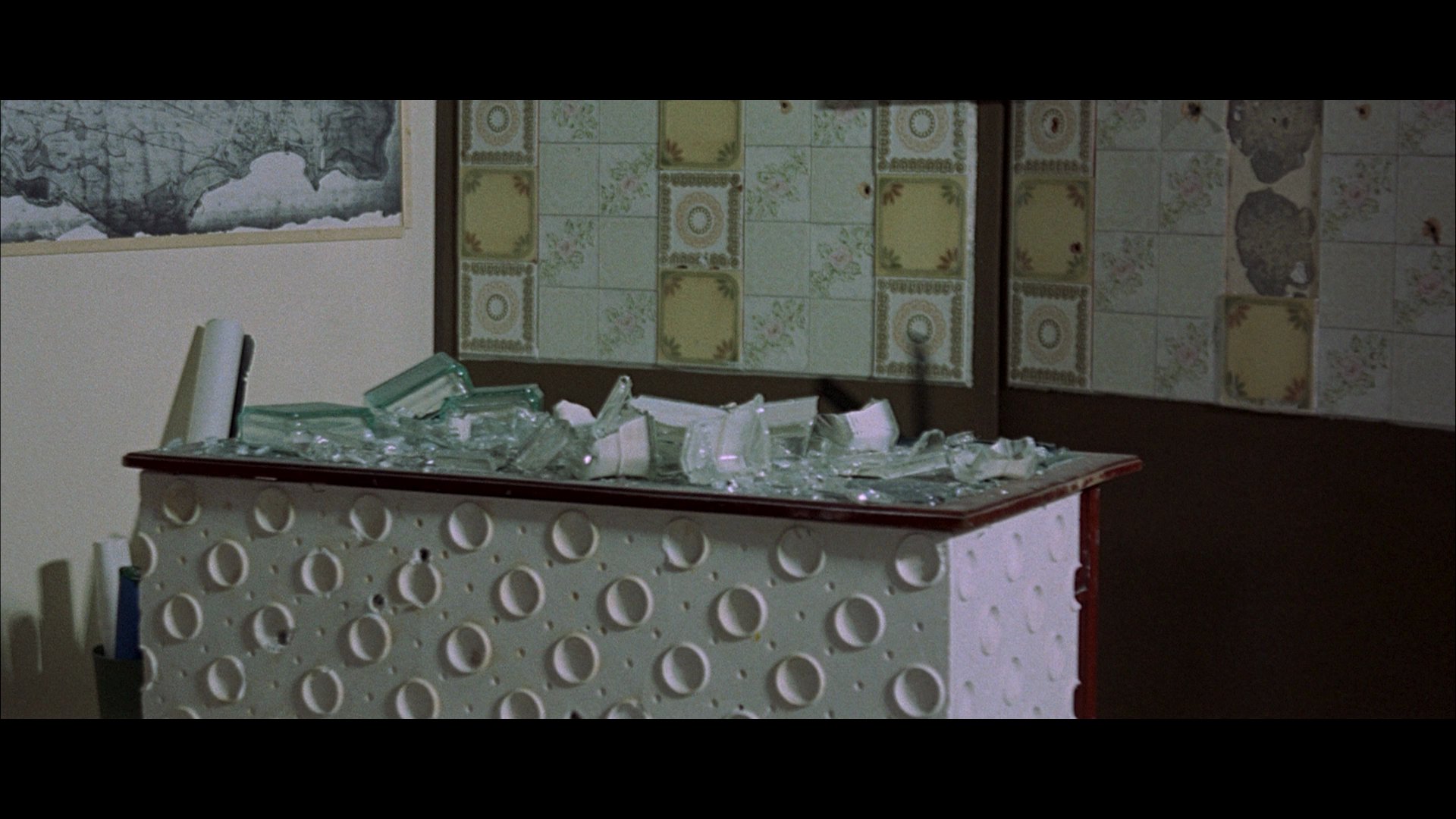 一个警察局长对共和国检察官的自白 (1971) [tmdb=117890].mkv_000909.274.png